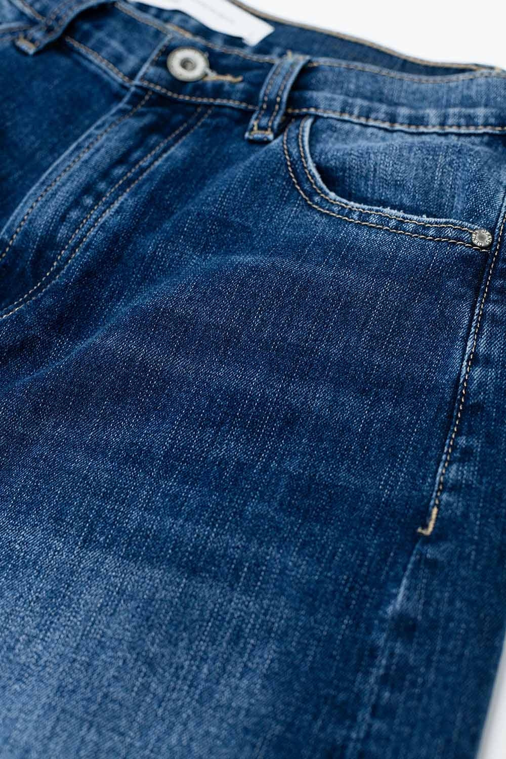Vaquero de pierna extra ancha en lavado oscuro