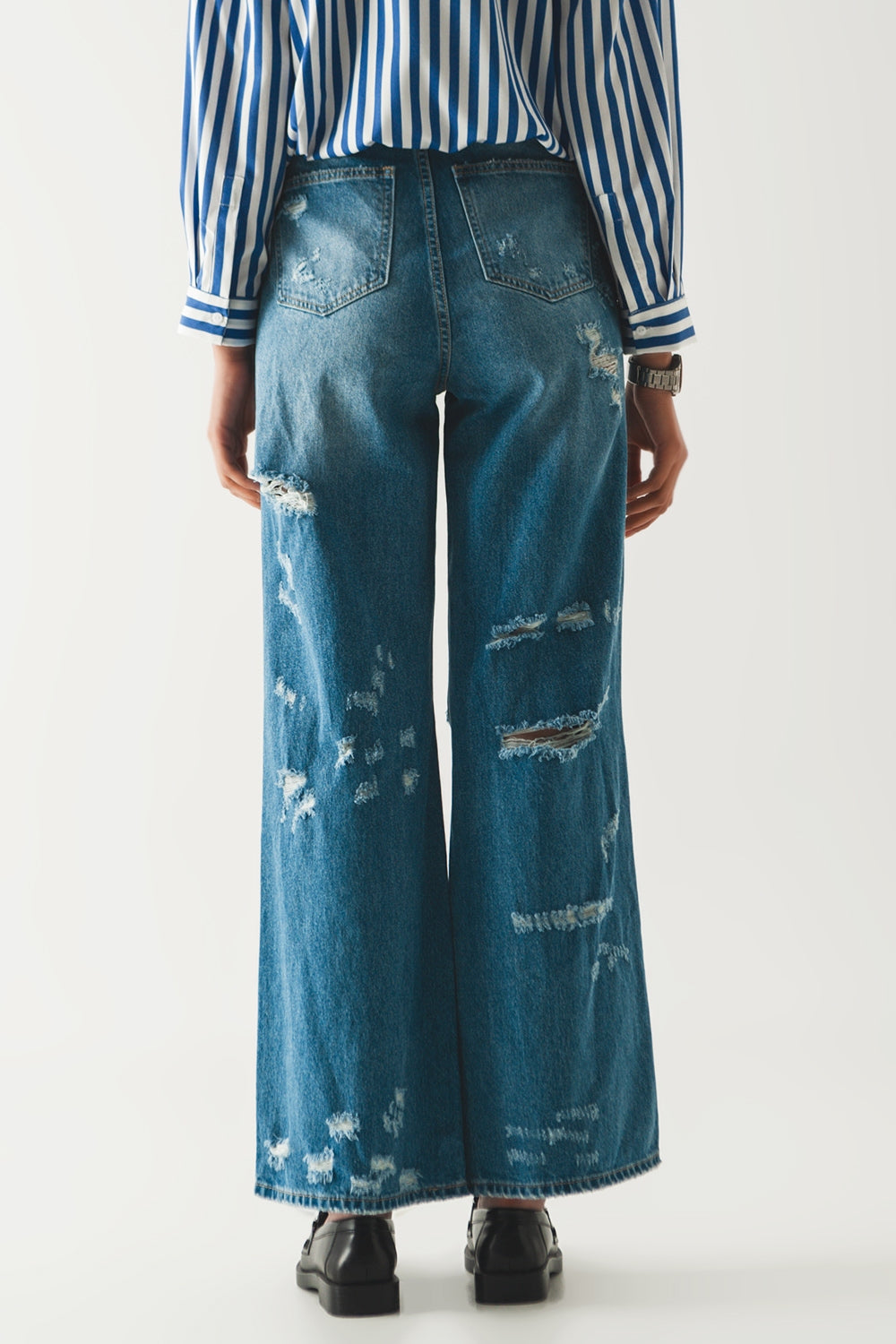 Vaqueros boyfriend desgarrados en azul