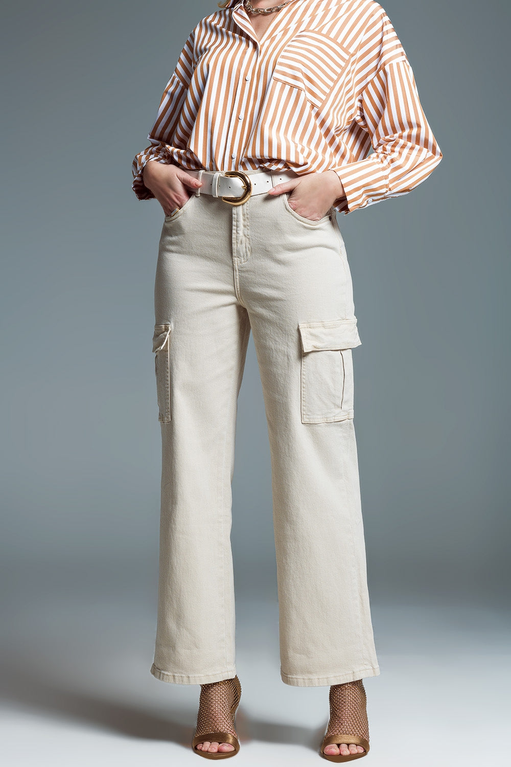 Vaqueros cargo rectos en beige