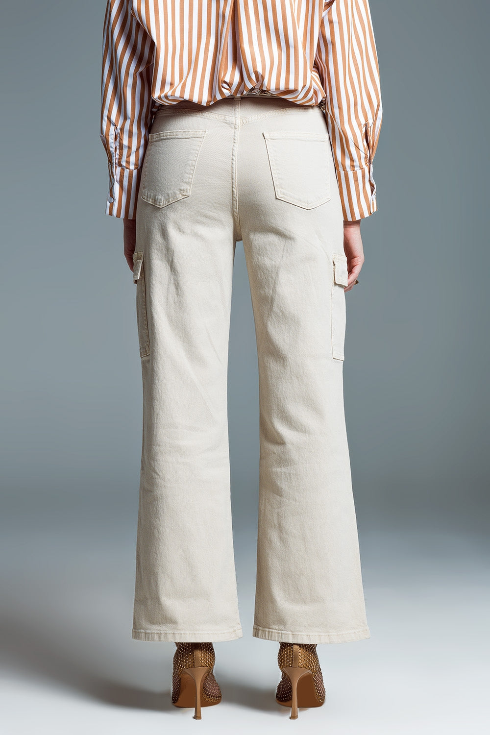 Vaqueros cargo rectos en beige