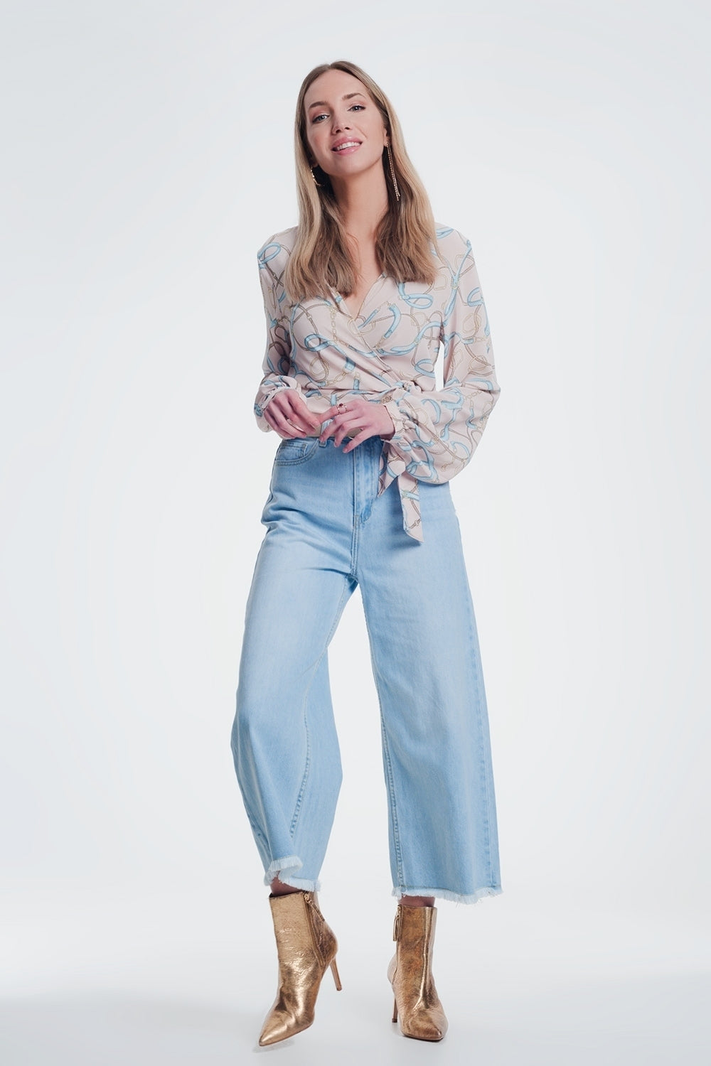 Vaqueros culotte con dobladillo rasgado