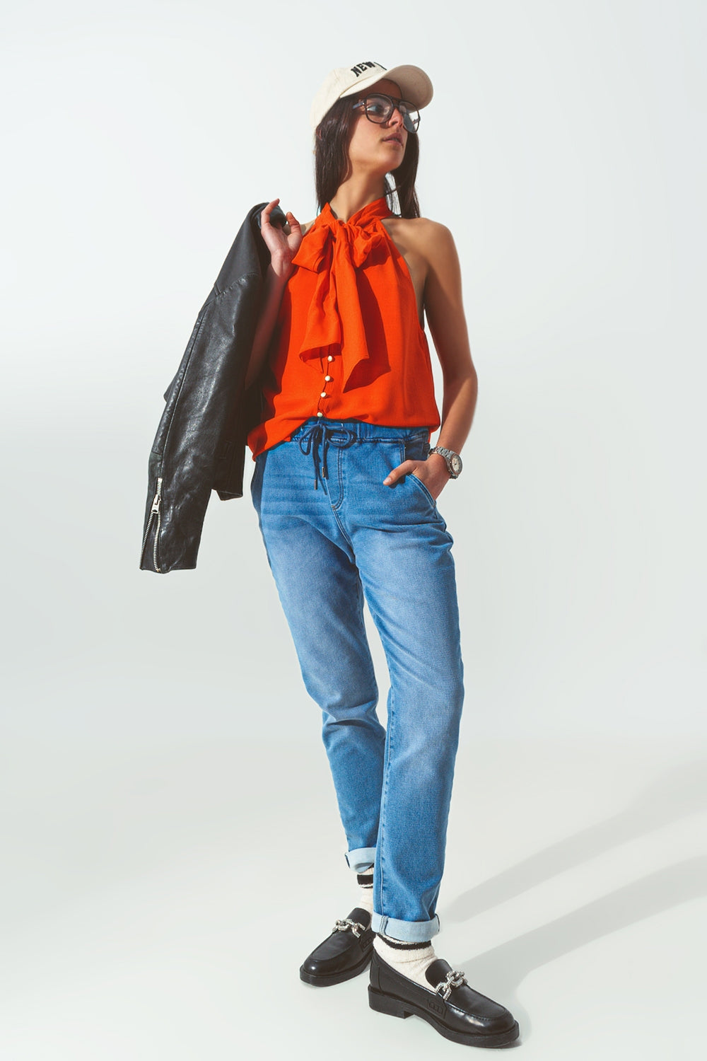 Vaqueros estilo joggers con cordón