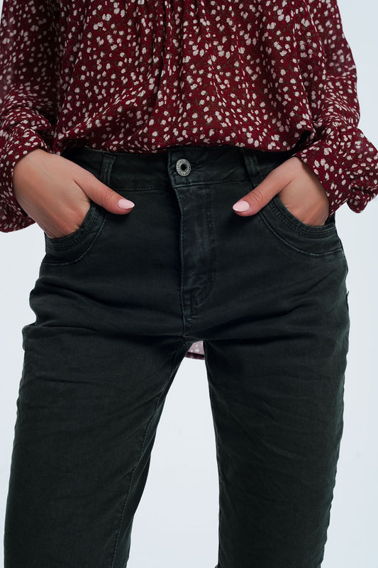 Q2 Vaqueros khaki de tiro caído