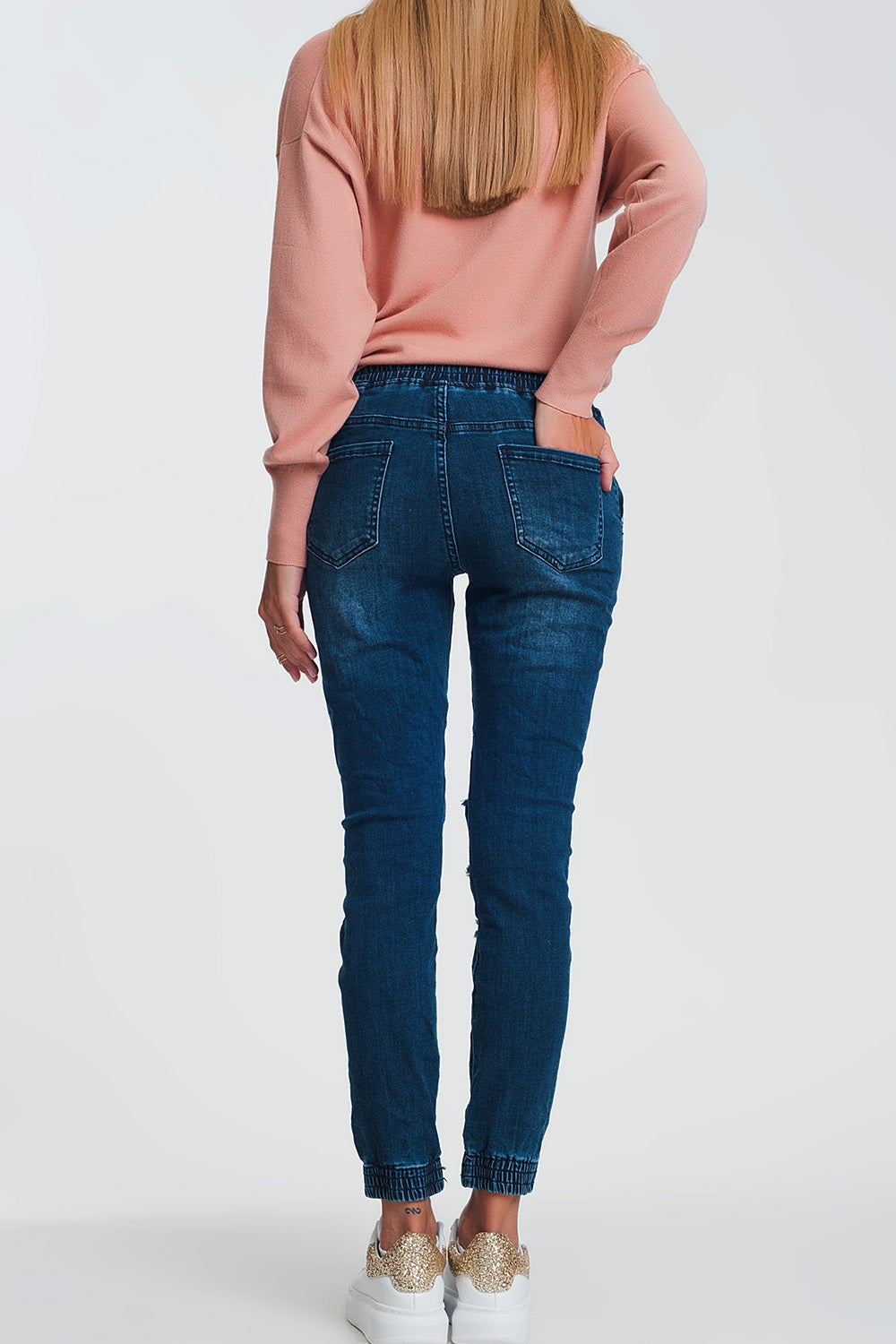 Vaqueros ligeros estilo joggers azul oscuro