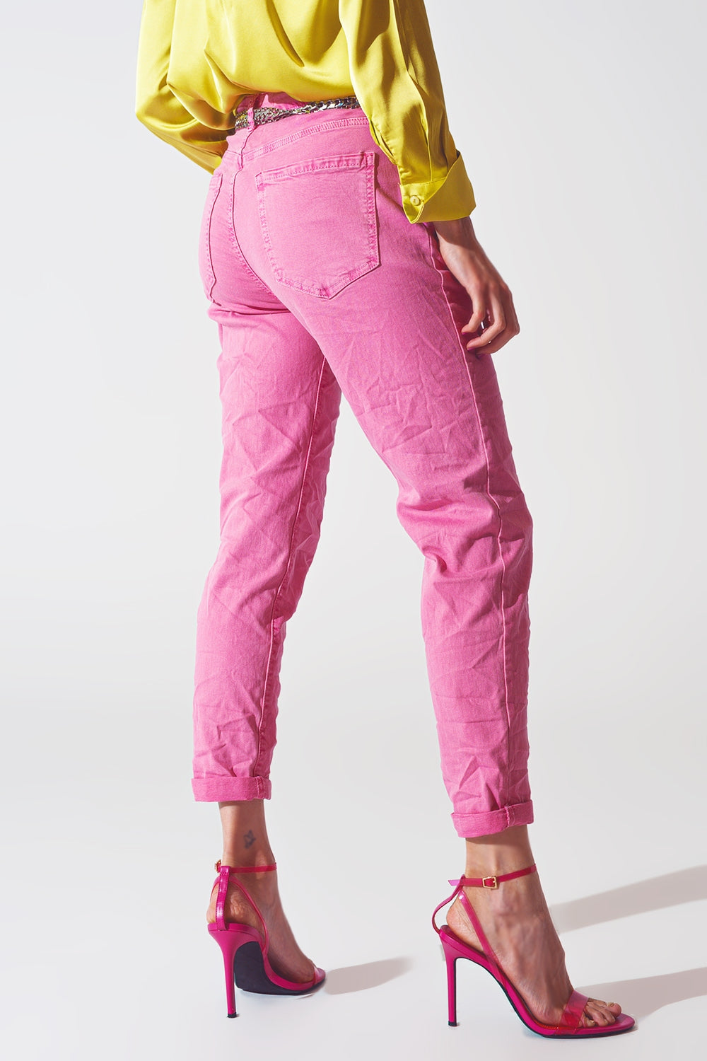 Vaqueros pitillo arrugados rosa