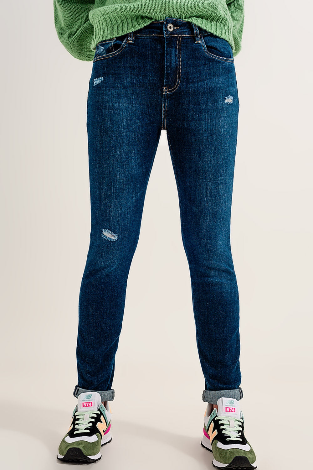 Vaqueros Skinny azul medio con dobladillo en el bajo elastico