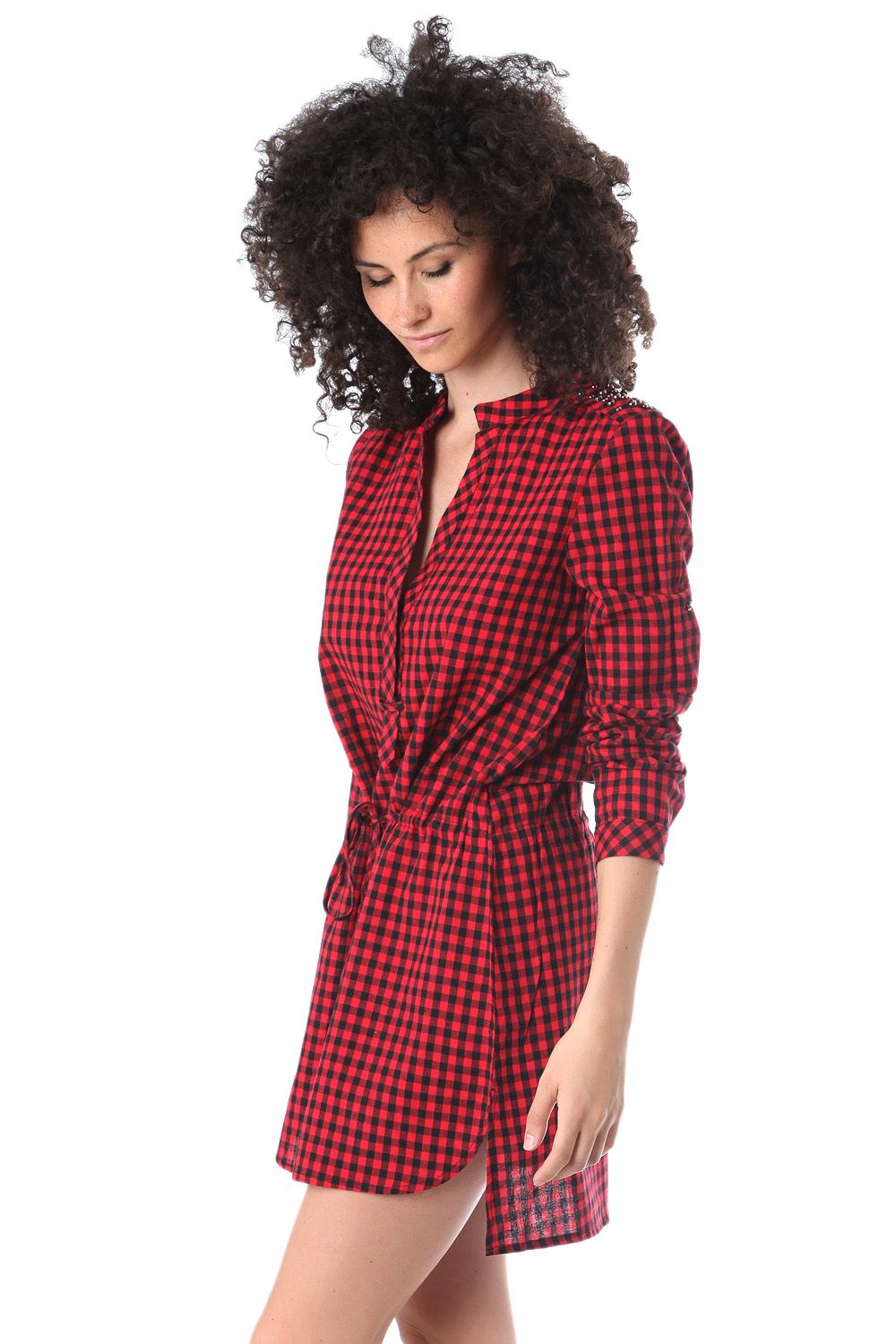 Vestido camisero con estampado a cuadros rojos