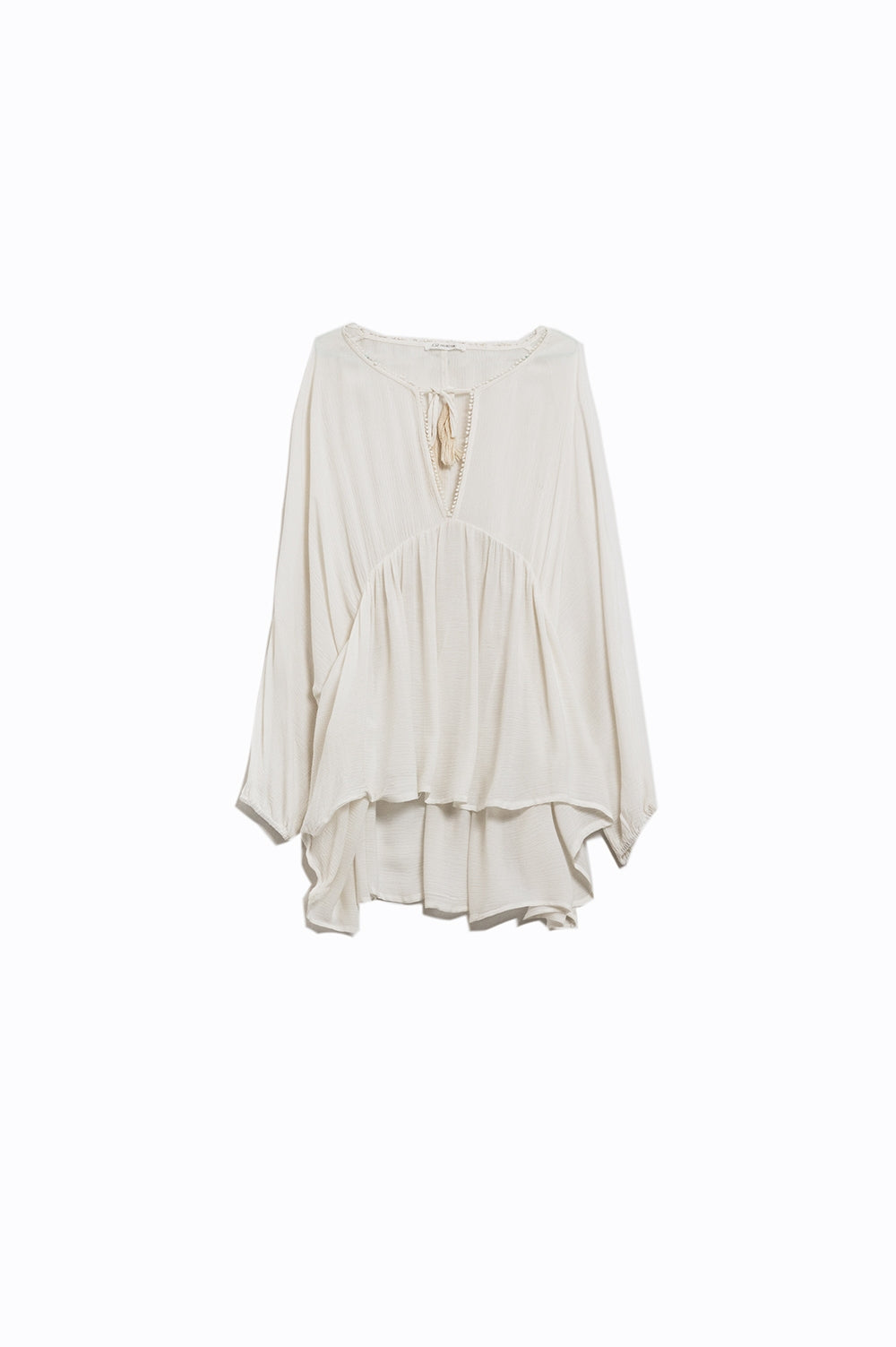 Q2 Vestido corto blanco boho con mangas largas y detalle fruncido