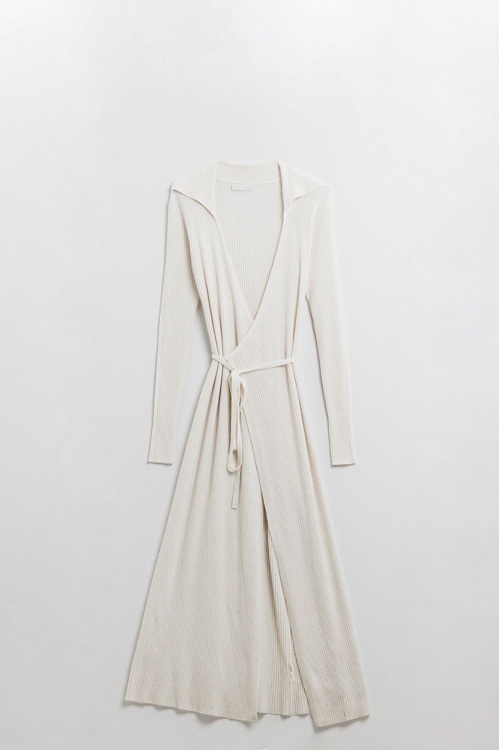 Q2 Vestido de punto en color crema