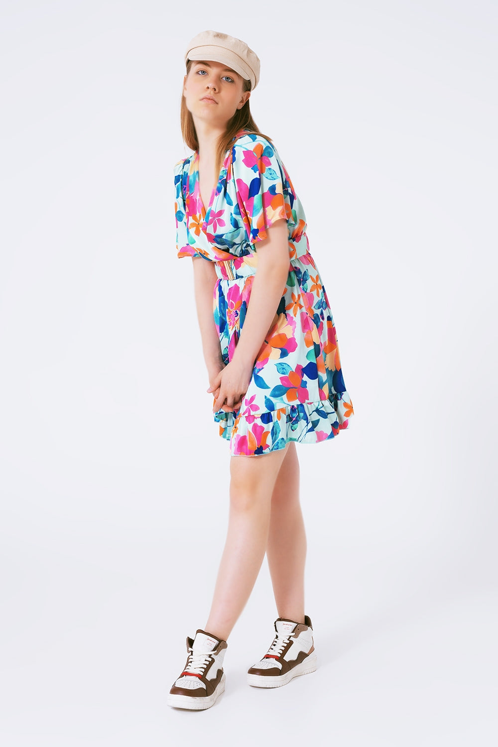 Vestido de raso suave estampado flores con cinturon