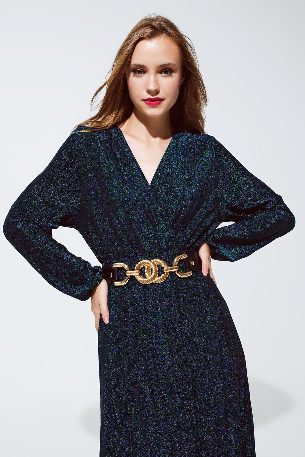 Vestido largo de manga larga con brillo en verde