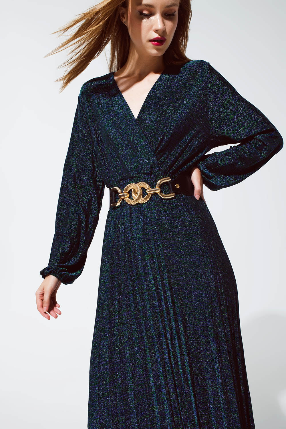 Vestido largo de manga larga con brillo en verde