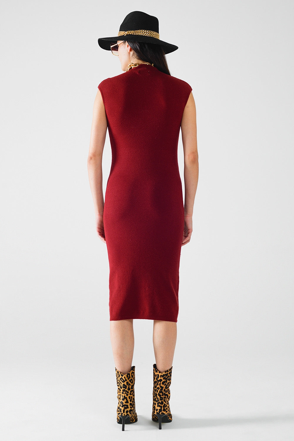 vestido midi burdeos ajustado sin mangas