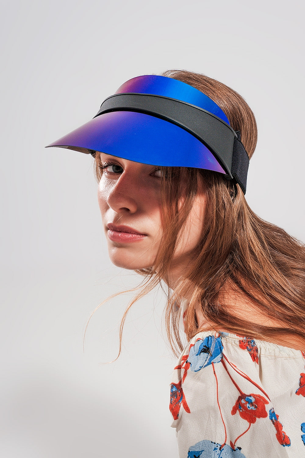Visera azul