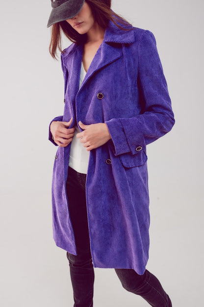 Blazer larga con botones vintage en pana morada