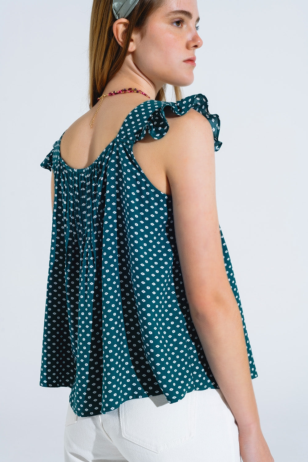Blusa abotonada de manga corta con volantes y estampado de flores en verde