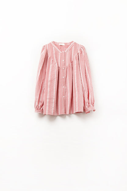 Blusa de cuadros rojos y blancos sin cuello y mangas anchas