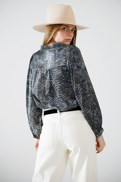 blusa de gasa con estampado de leopardo gris