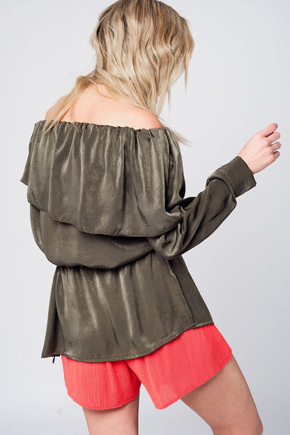 Blusa suave kaki con volante