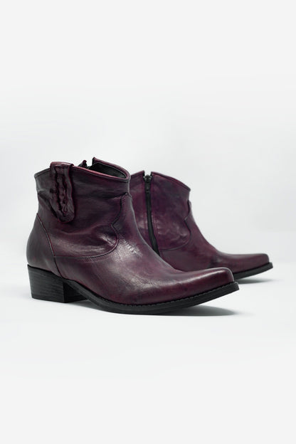 Botines de cuero estilo western color granate