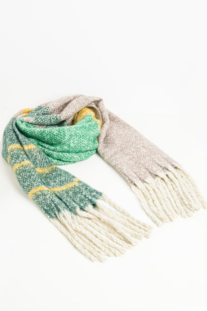 Bufanda Chunky con diseño de rayas en verde y amarillo