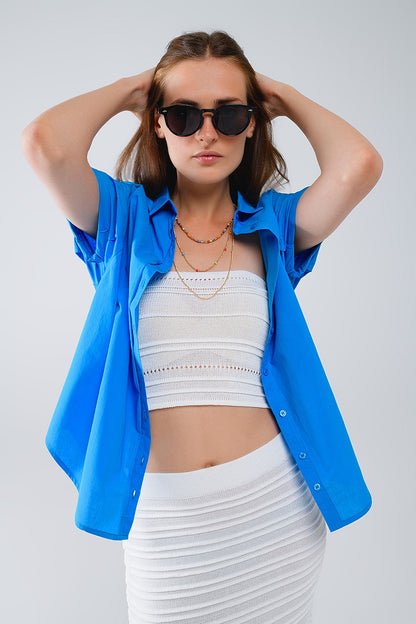 Camisa abotonada de manga corta en azul