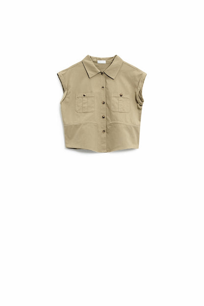 Camisa caqui abotonable con bolsillos en el pecho
