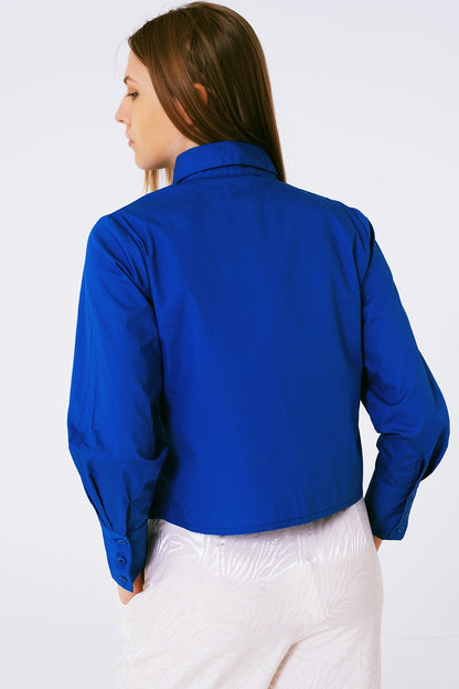 Camisa con cuello de strass y flecos en azul