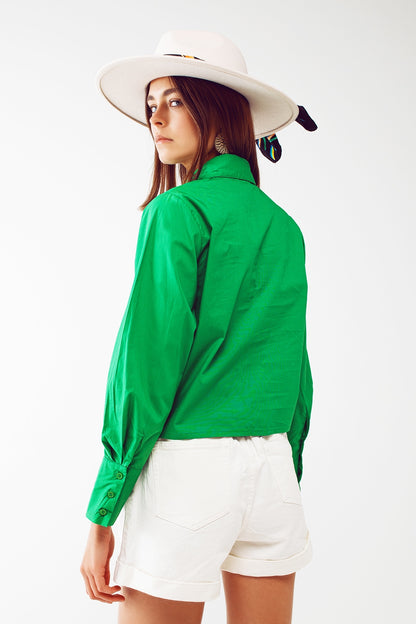 Camisa con cuello de strass y flecos en verde