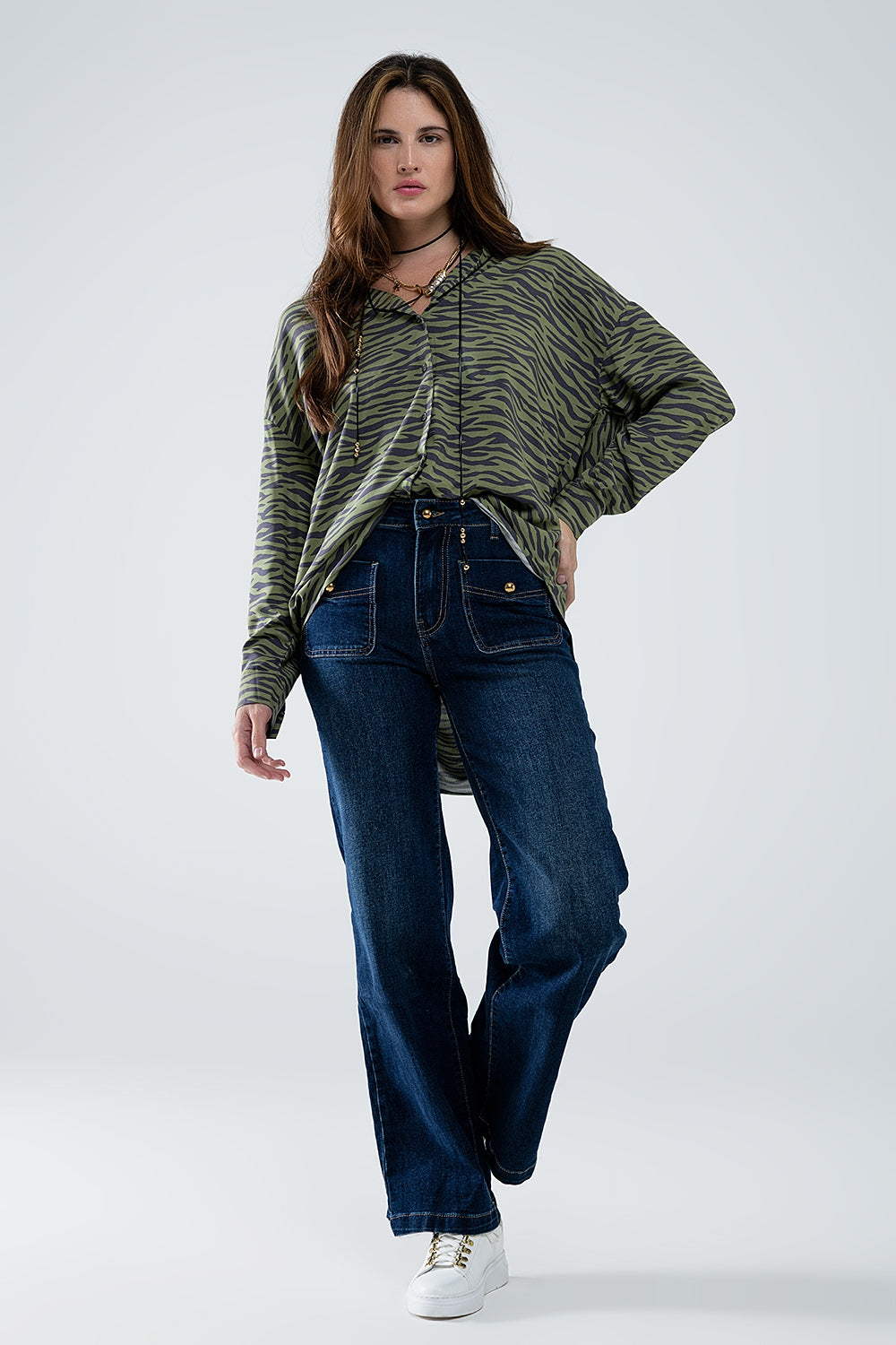 Camisa con estampado de cebra en verde