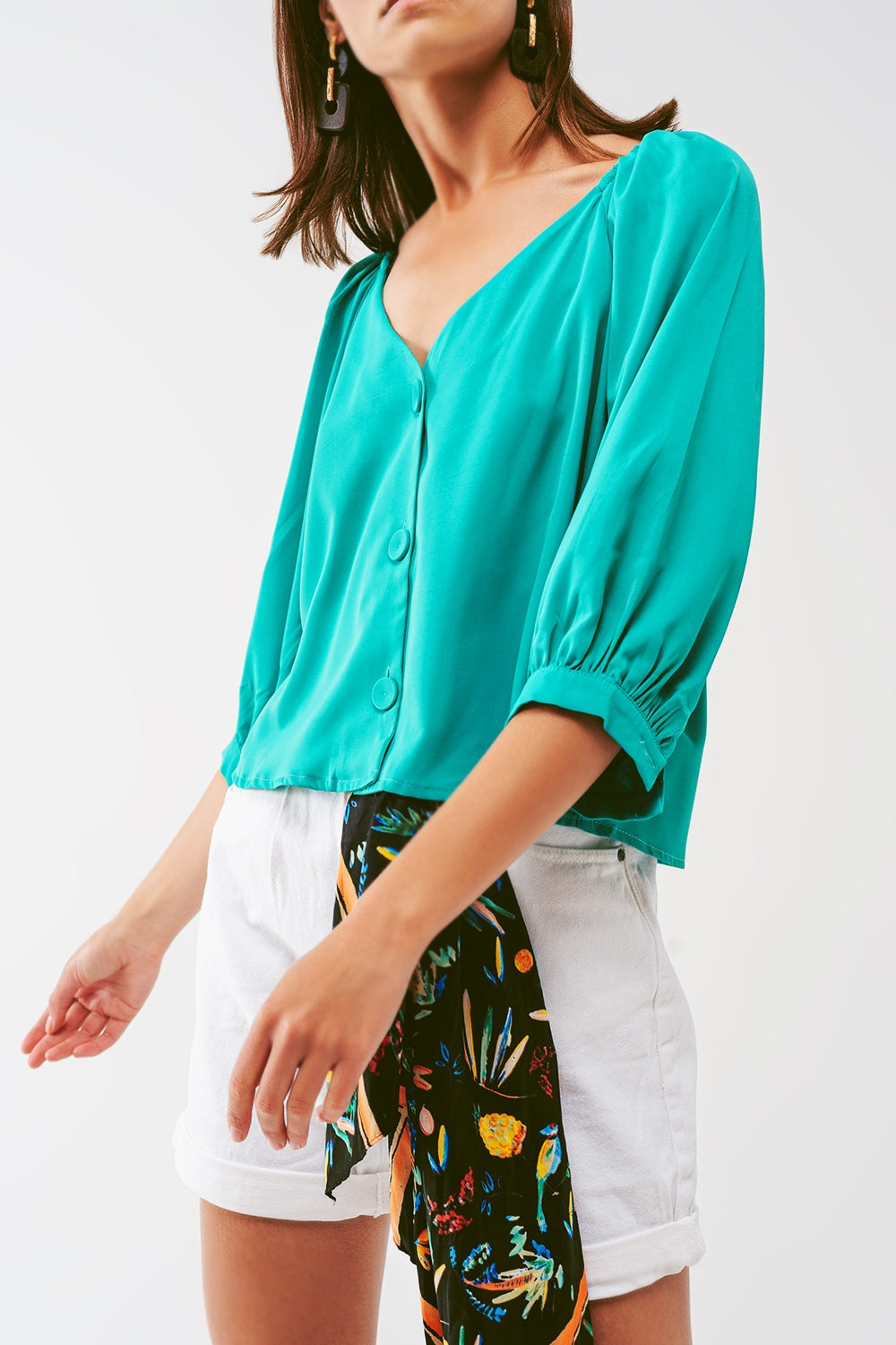 Camisa corta con botones en verde