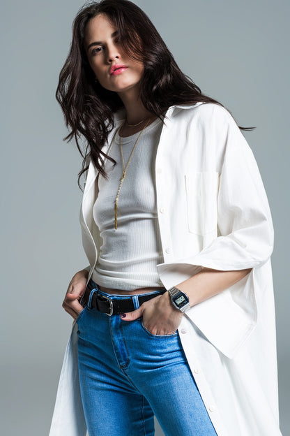 Camisa de corte boyfriend con manga 3/4 en blanco