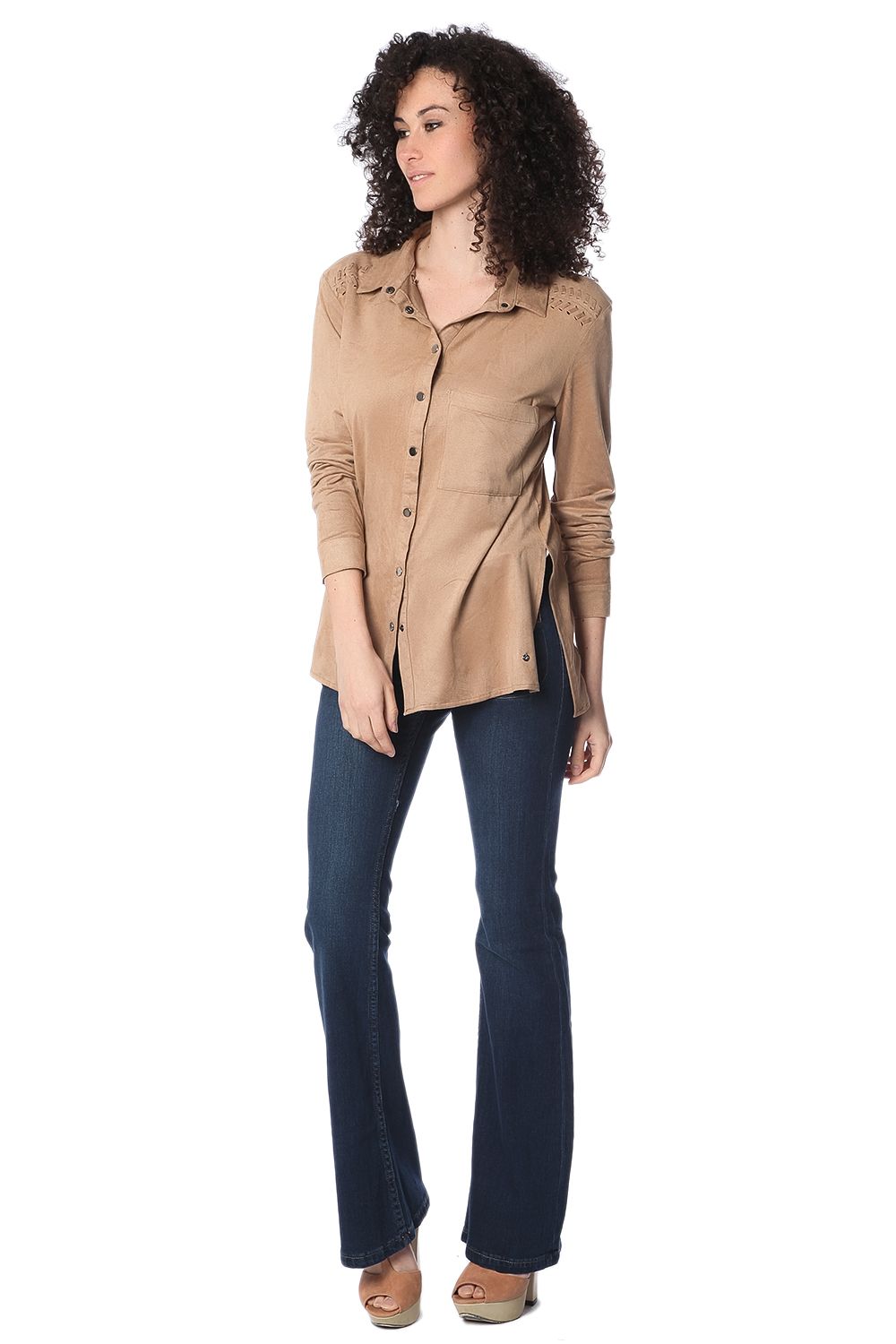 Camisa de manga larga beige con detalle anudado
