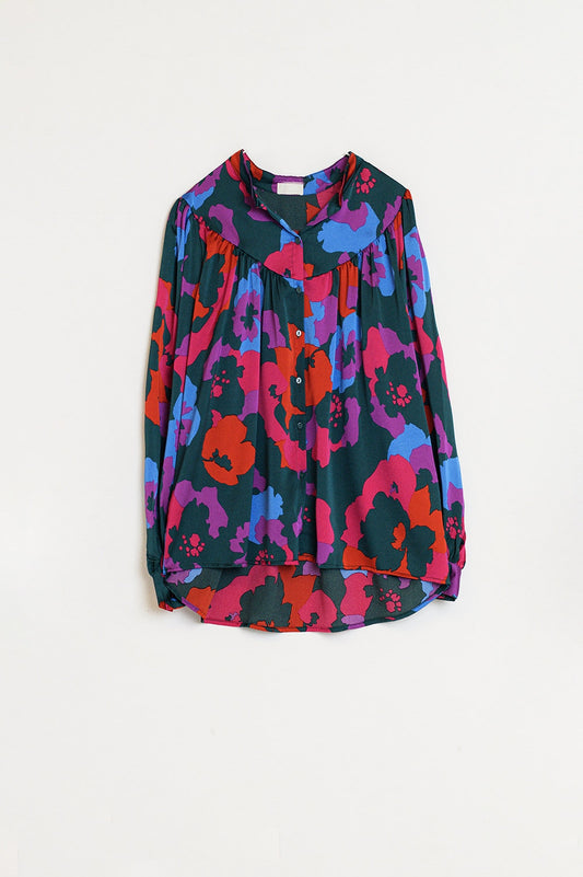 Q2 Camisa extragrande con detalles fruncidos en estampado floral colorido