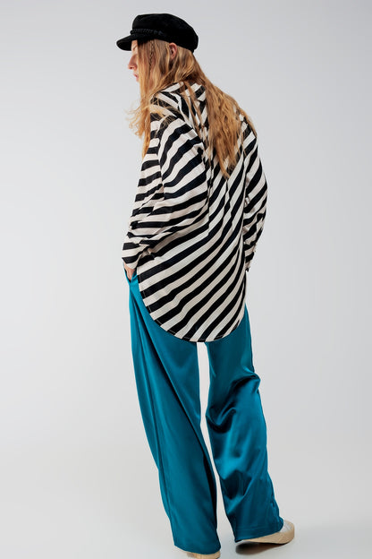 Camisa oversize a rayas abotonada