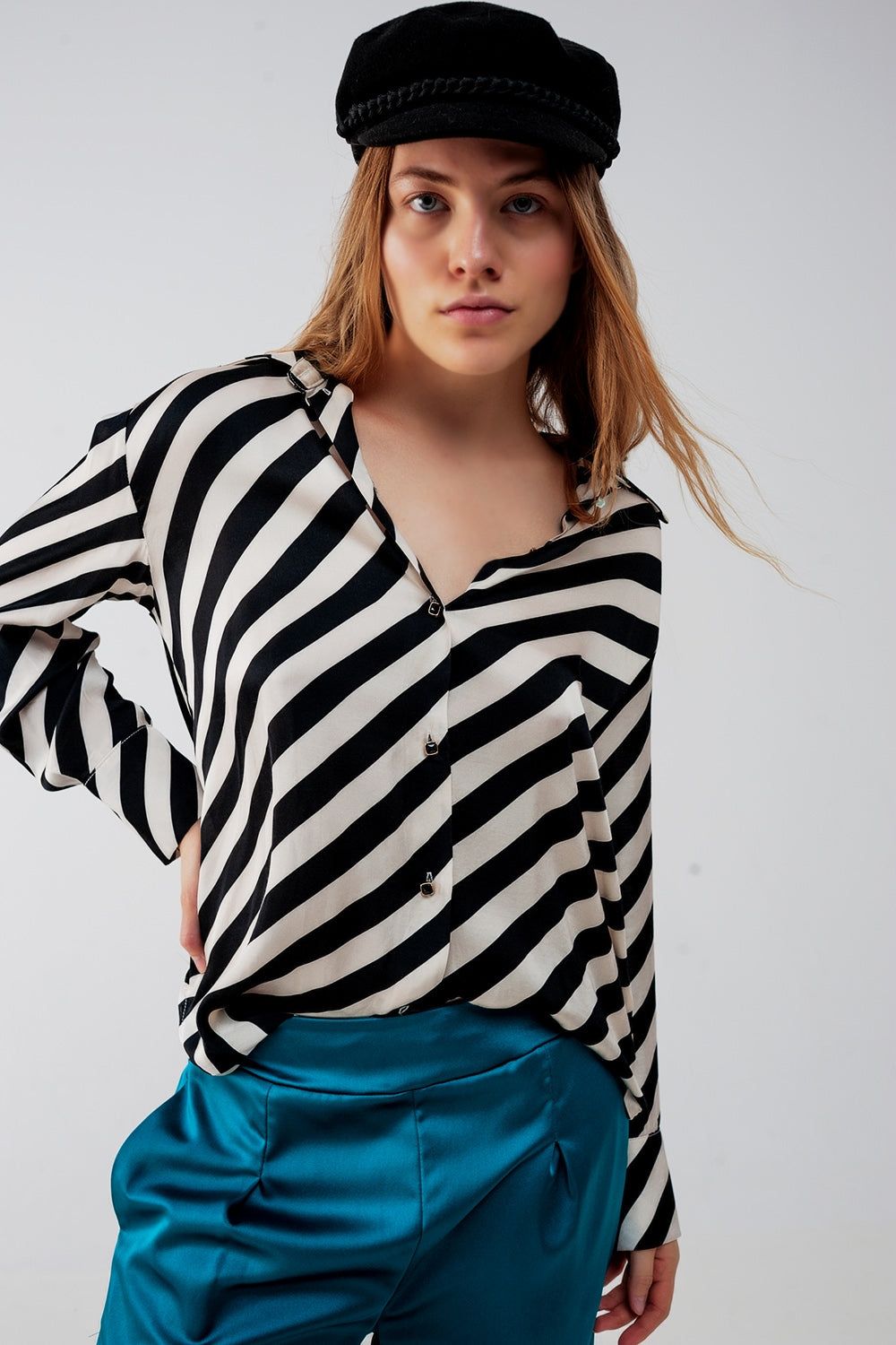 Camisa oversize a rayas abotonada
