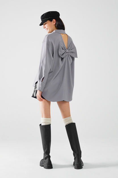 Camisa oversize de cuadros con detalle de lazo en blanco y negro