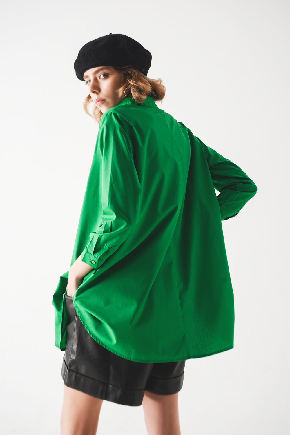 Camisa oversize en verde intenso