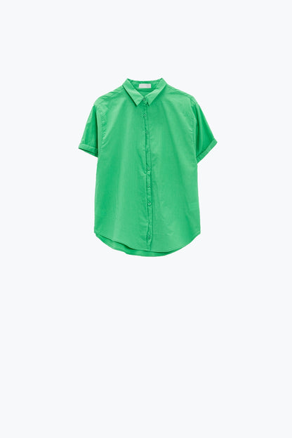 Camisa relajada de manga corta abotonada en verde