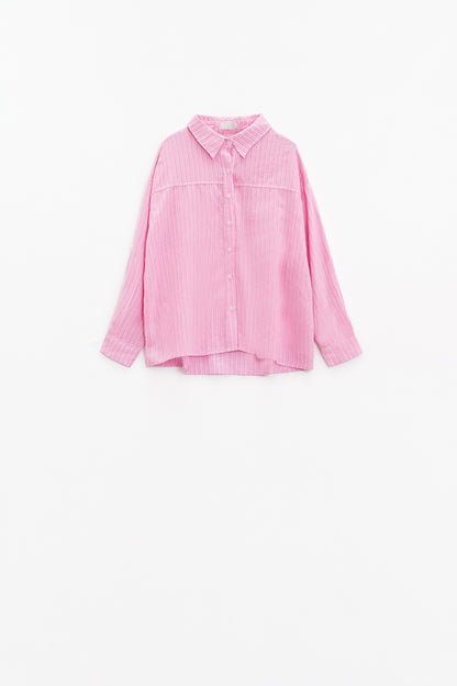 Camisa relajada de rayas finas en rosa