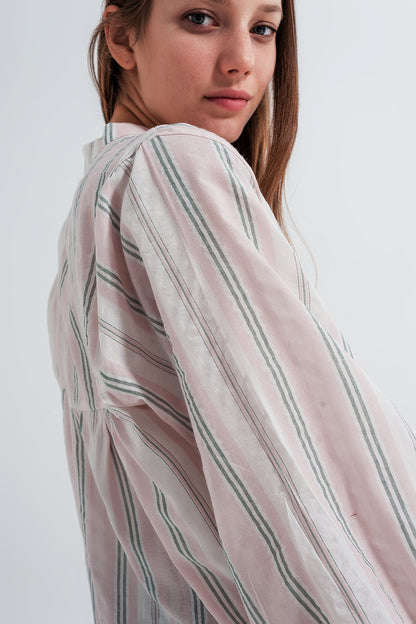 Camisa rosa de rayas con cuello mao