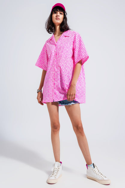 Camisa rosa luminoso extragrande de manga corta