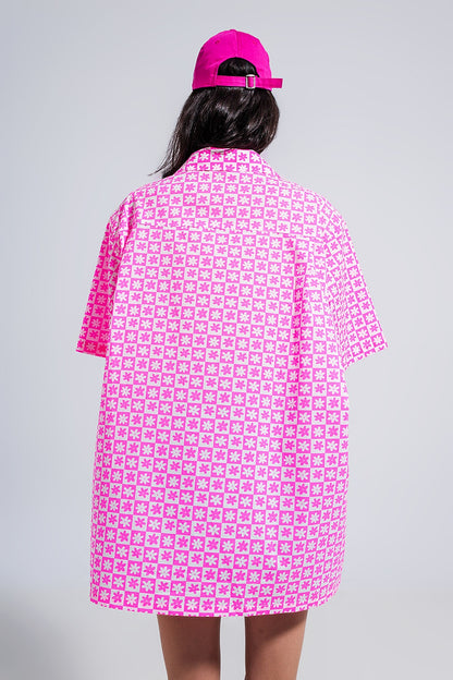 Camisa rosa luminoso extragrande de manga corta