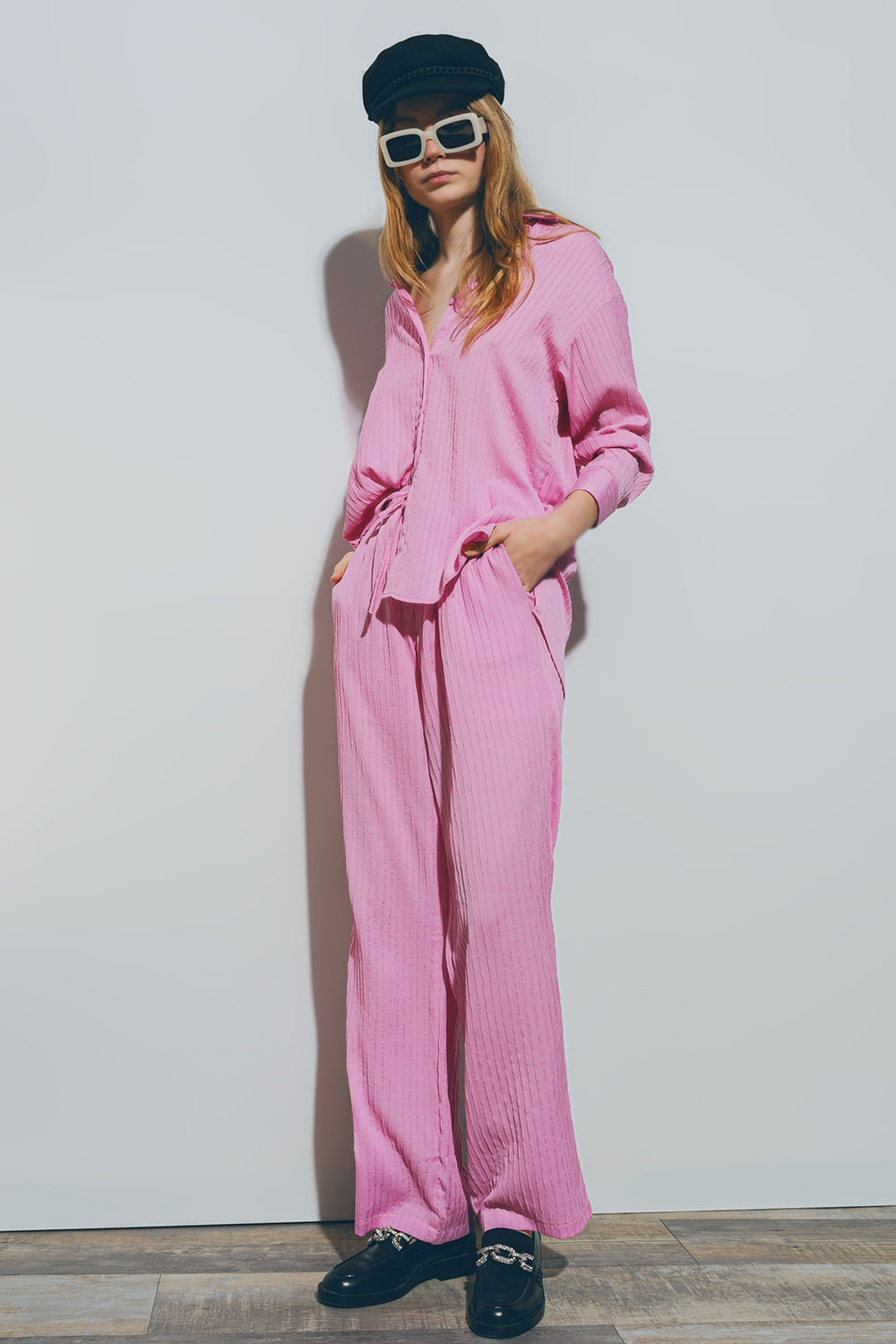 Camisa suelta texturizada en rosa