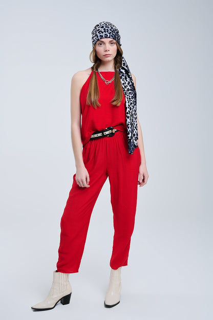 Camiseta básica de verano con cuello halter en rojo cereza