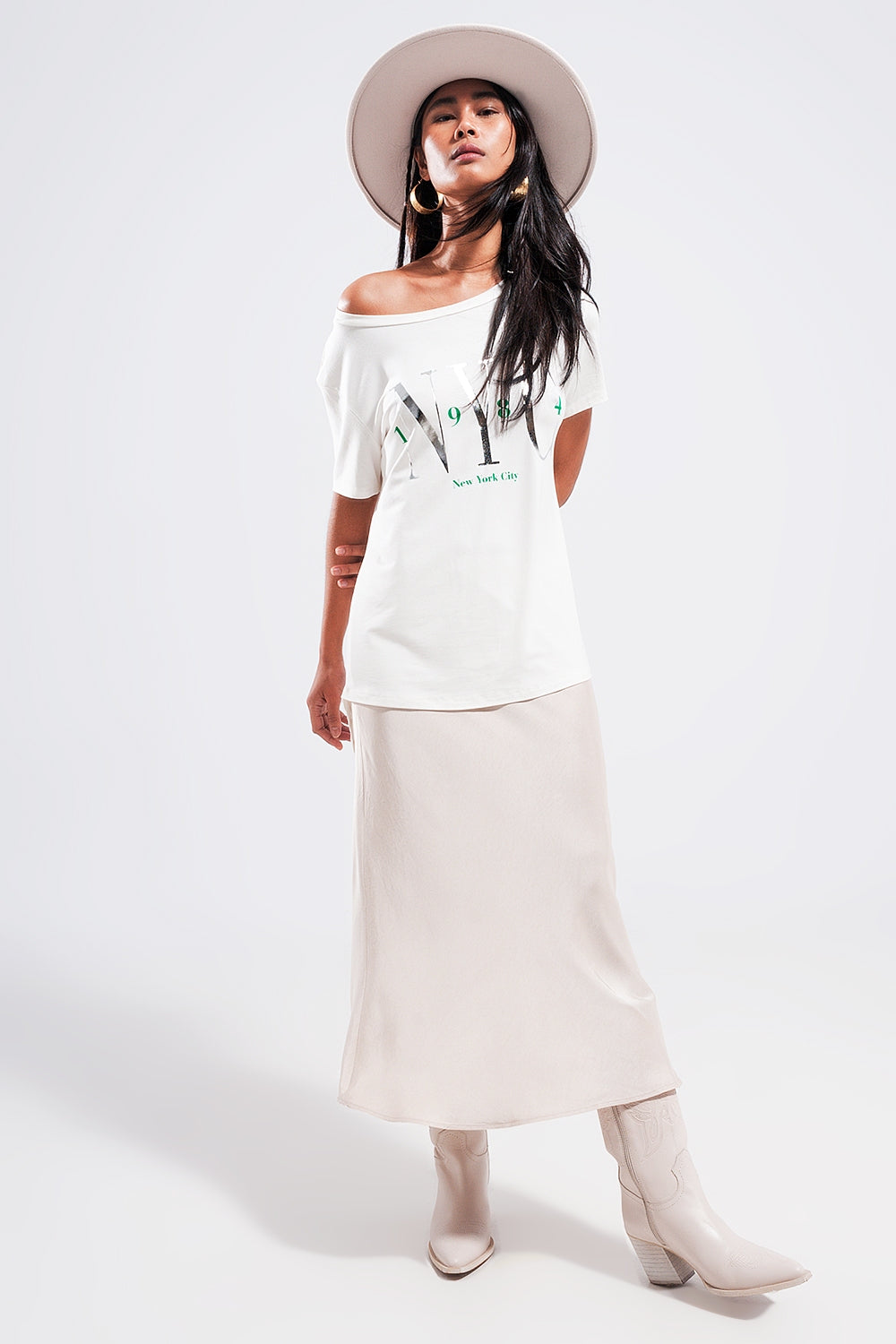 Camiseta blanca con texto New York City