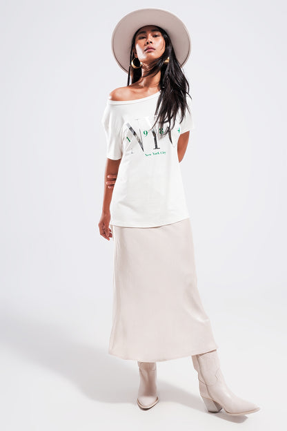Camiseta blanca con texto New York City