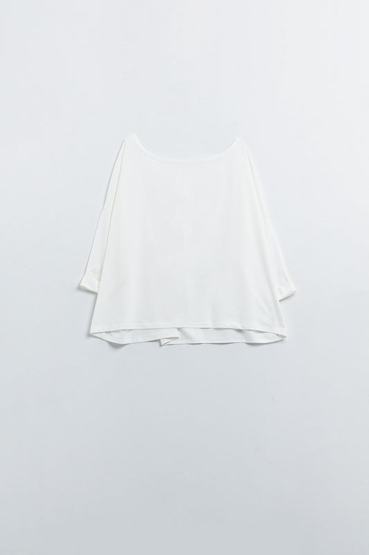 Q2 camiseta blanca de tejido elástico fino con cuello barco