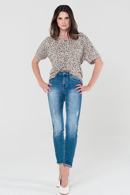 Camiseta de leopardo rosa con detalle de cordones en la espalda