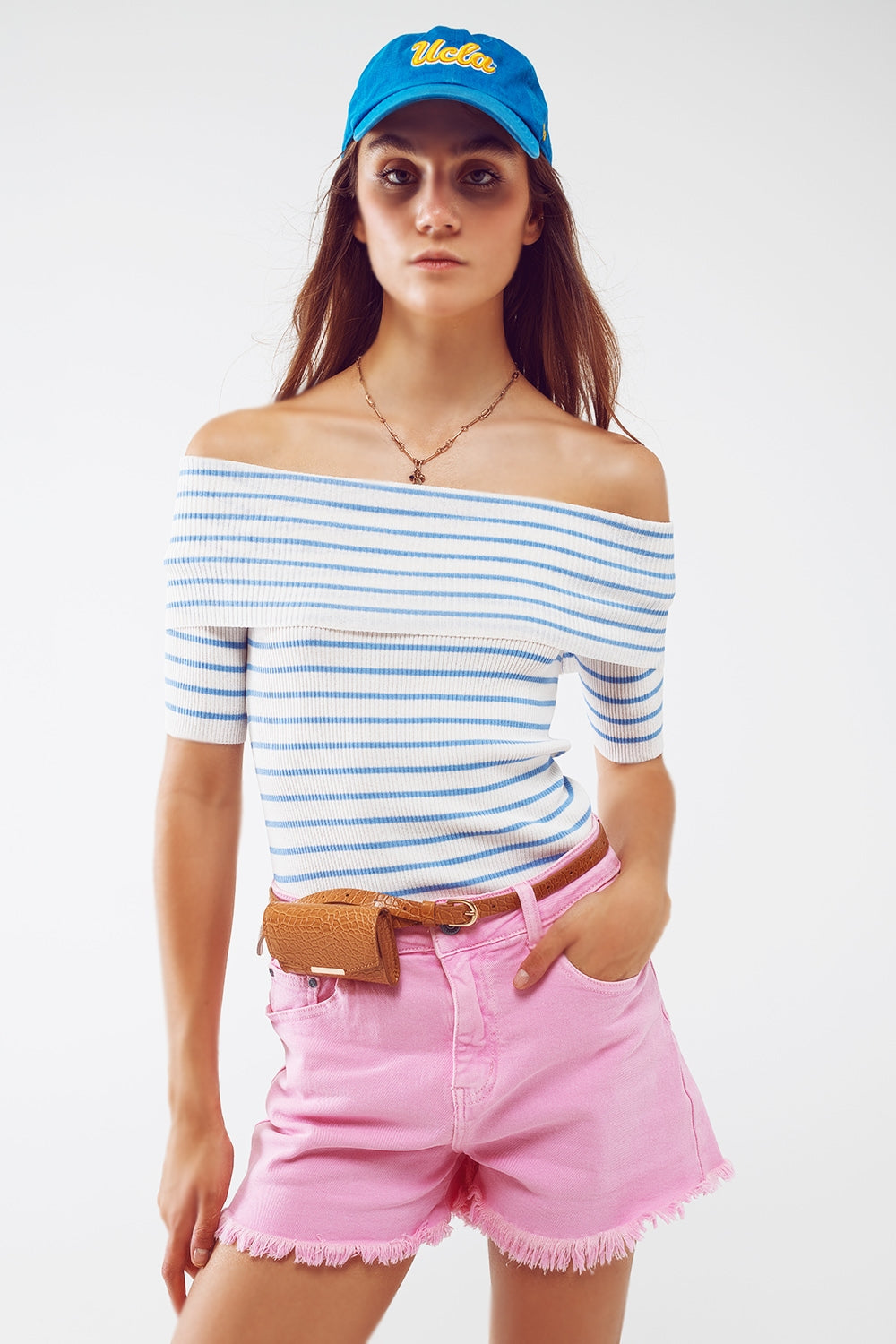 Camiseta de manga 3/4 a rayas con cuello barco en azul